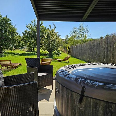 Holiday Home Znojmo W/ Wellness & Wine Exterior foto